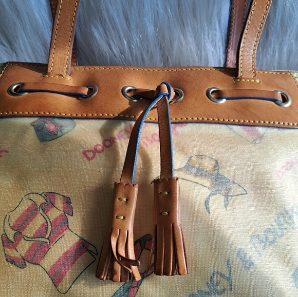 Med-Lg Dooney & Bourke shoulder bag - Picture 5 of 16